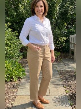 Jones New York Sport Mid-Rise Straight Leg Khaki stretch pants size 16